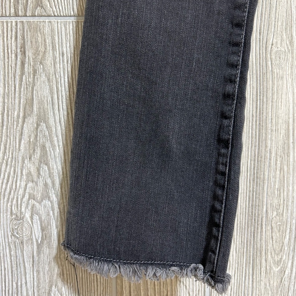 Free People Black High Waist Cropped Raw Hem Jeans Size 27 - Picture 6 of 13